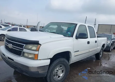 2006 Chevrolet Silverado 1500Hd Lt1 z USA, uszkodzony, nr VIN 1GCGC13U26F189539